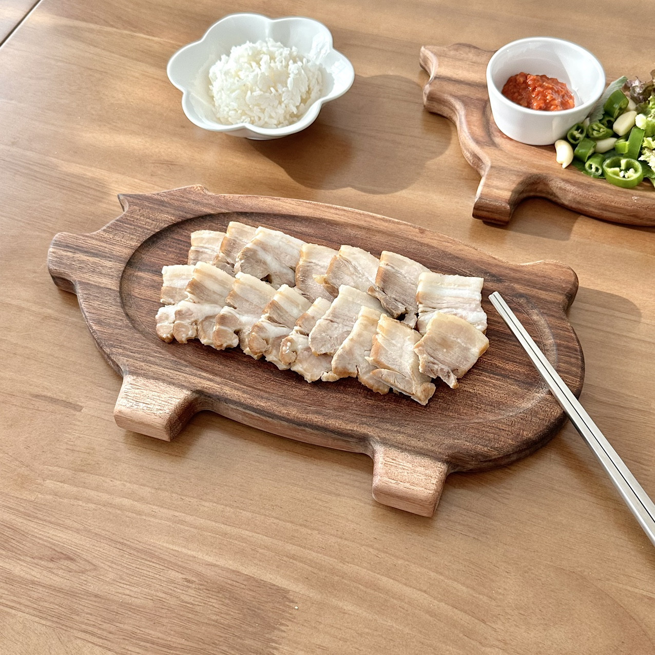 [피그 우드 트레이] 스테이크 플레이팅 귀여운 돼지 나무 도마 캠핑